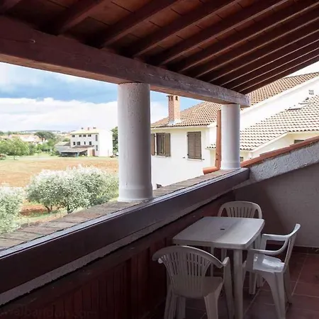 Appartement Three-bedroom In I *