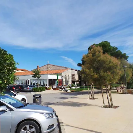 Three-bedroom In I * Valbandon
